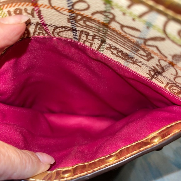 Coach graffiti can be crossbody bag - Picture 5 of 8